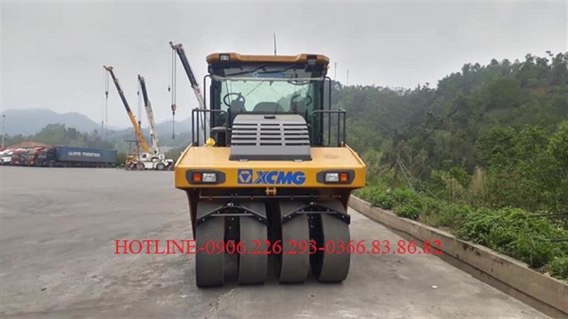 Xe lu bánh lốp XCMG XP263